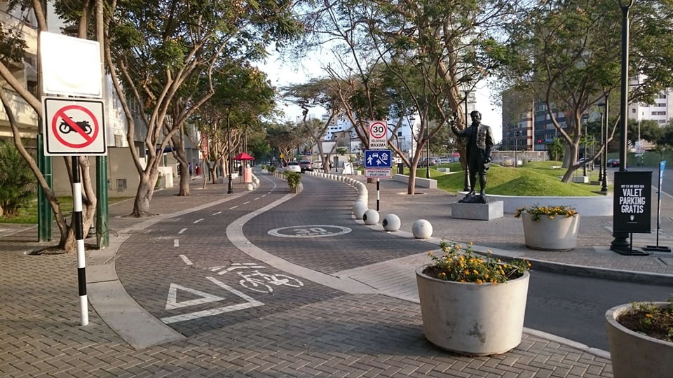 Traffic calming - Lima